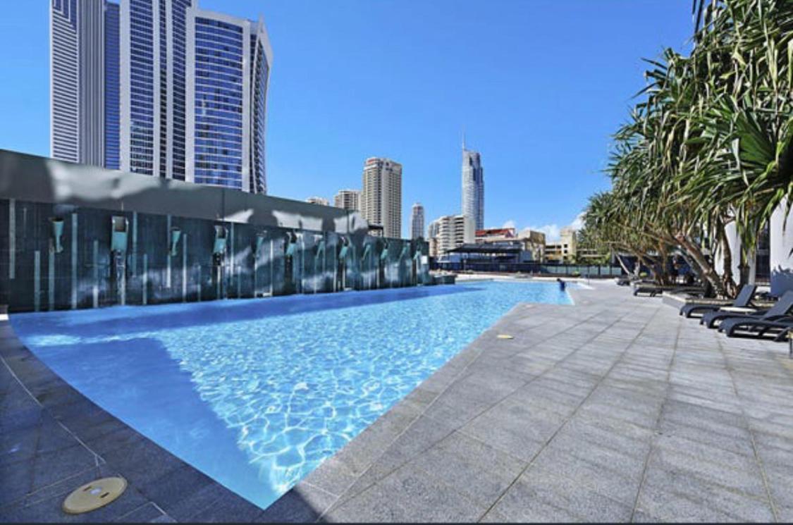 Circle On Cavill Sub Penthouse W/ 4 Bedrooms Gold Coast Bagian luar foto